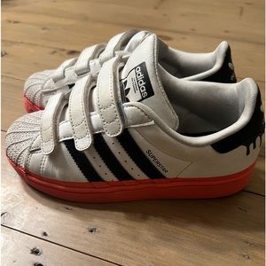 Girls Rare Adidas sneakers - gently used size 1